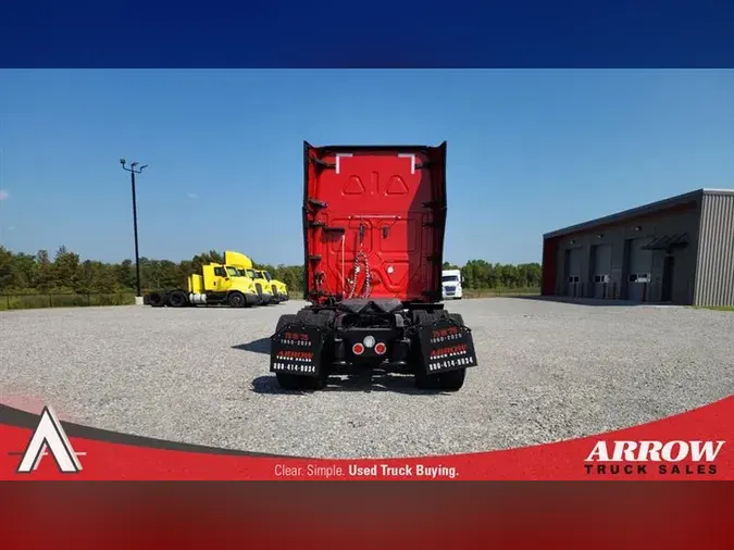 2022 FREIGHTLINER CA126
