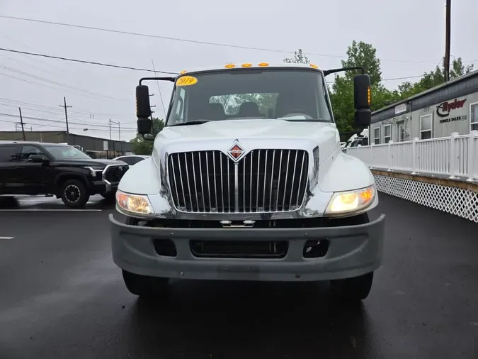 2019 NAVISTAR INTERNATIONAL 4300