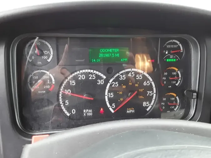 2018 FREIGHTLINER/MERCEDES M2 106