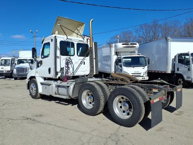 2018 FREIGHTLINER/MERCEDES CASCADIA 125