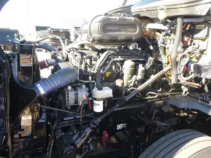 2023 Kenworth T680
