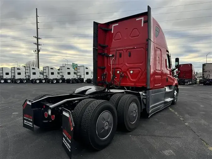 2021 FREIGHTLINER CA126