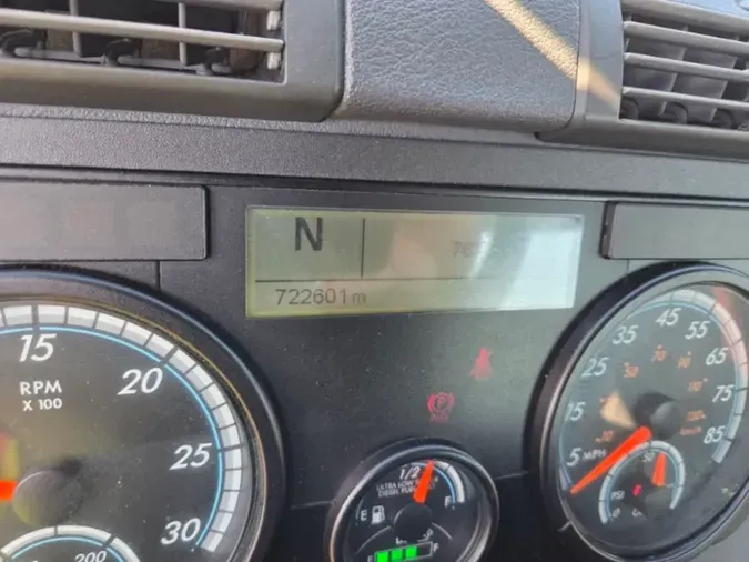 2018 FREIGHTLINER CASCADIA 113