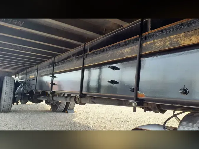 2019 FREIGHTLINER/MERCEDES M2 106