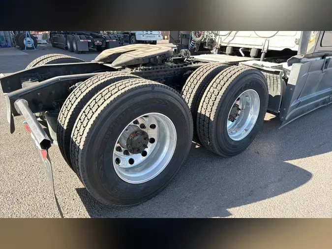 2025 Freightliner Cascadia 126