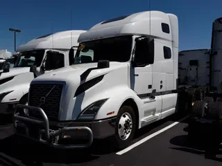 2020 VOLVO VNL64T-760