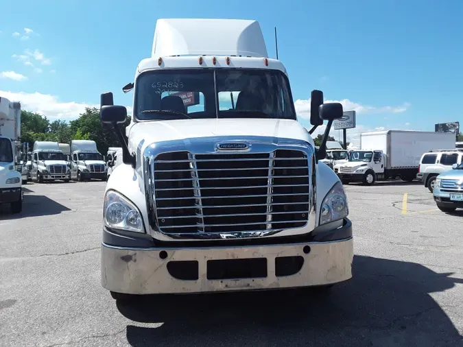 2016 FREIGHTLINER/MERCEDES CASCADIA 125