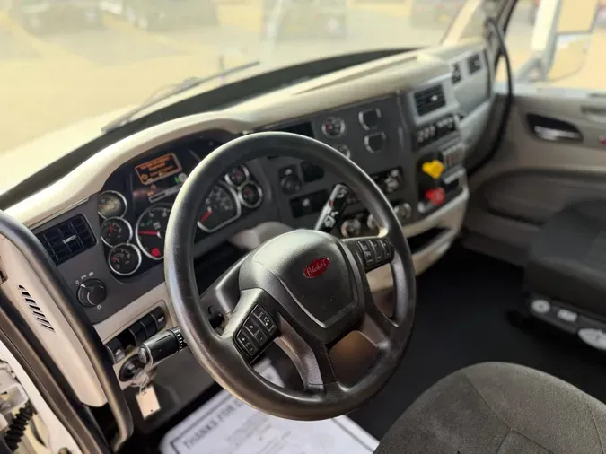 2021 Peterbilt 579