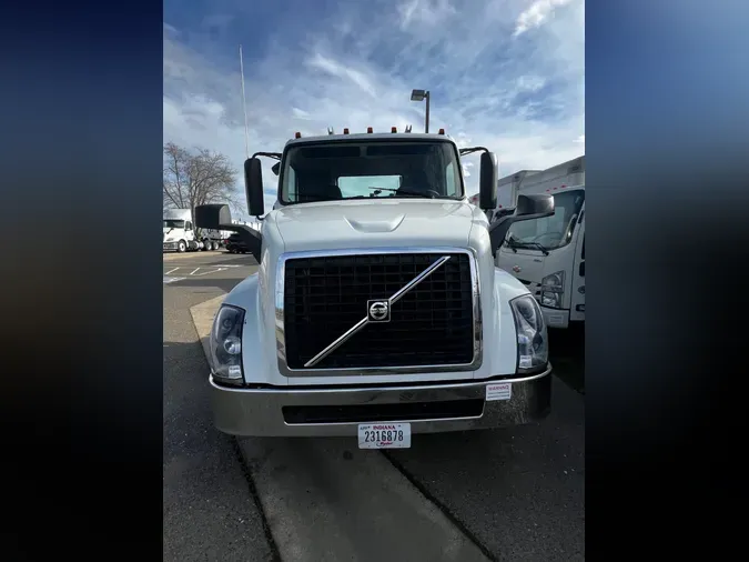 2016 VOLVO VNL42TRACTOR