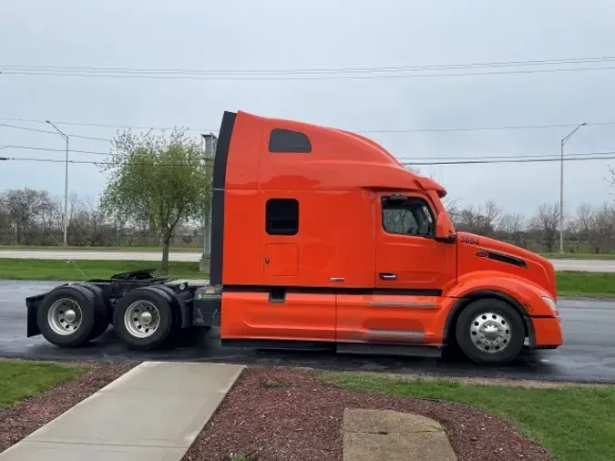 2023 Peterbilt 579