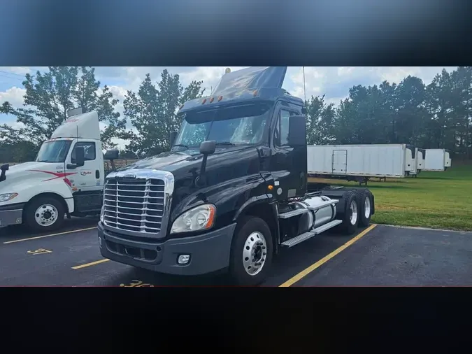 2019 FREIGHTLINER CASCADIA 125b4e5257941761a509e195a694cfce42d