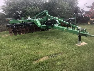 2019 JOHN DEERE 2720