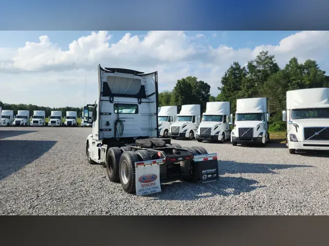 2019 Volvo VNL300