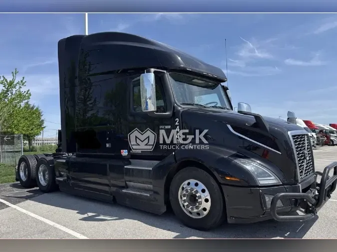 2023 VOLVO VNL64T760b4e9c3e05a175f2972f986e0a71dda15