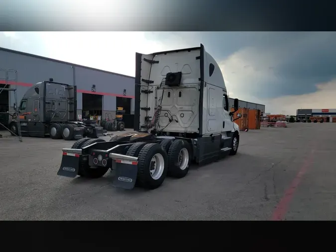 2021 Freightliner Cascadia