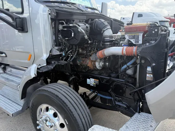 2021 Peterbilt 567