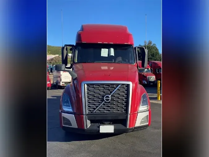 2021 VOLVO VNL64T760b4f02f3c6fdf127c7c70fcd2bbdc77e2