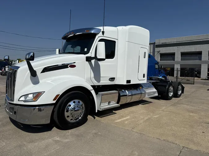 2023 Peterbilt 579