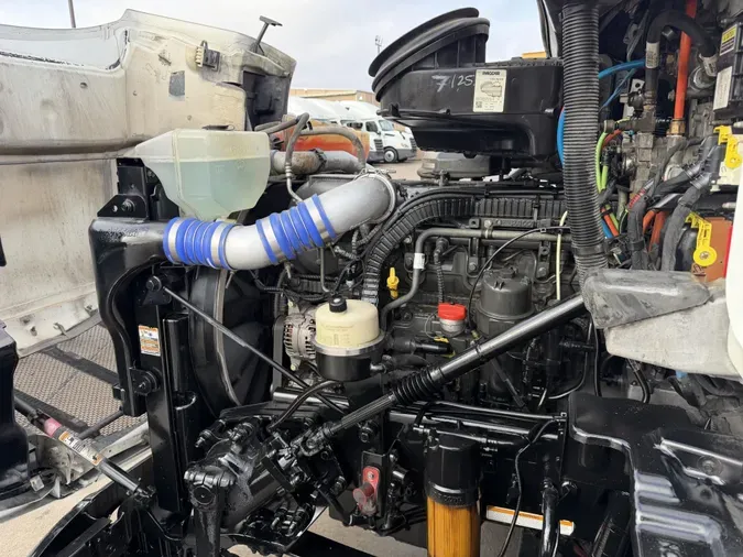 2021 Peterbilt 579b4f1b7bc16383fe2661e483129ec5cb4