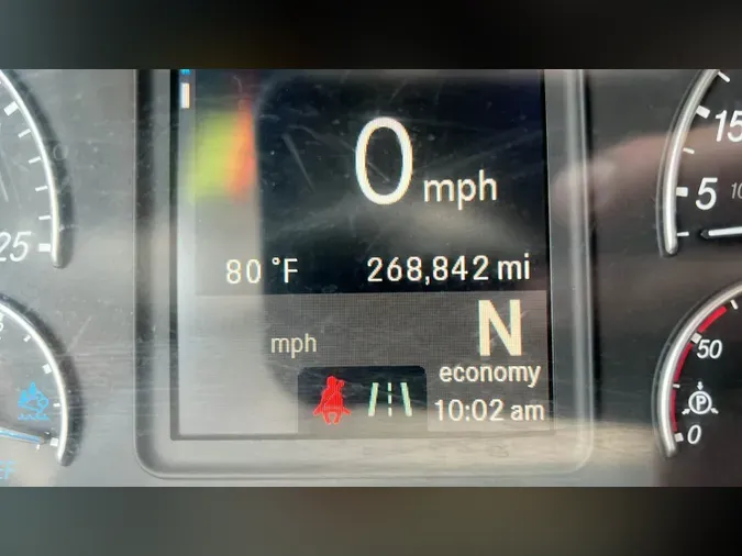 2020 Freightliner Cascadia 126