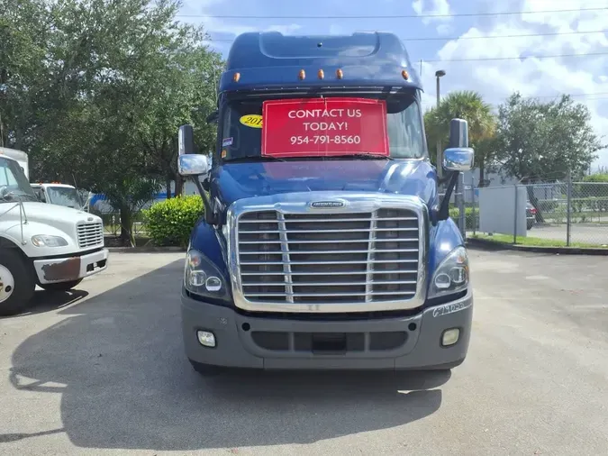 2017 FREIGHTLINER CASCADIA 113