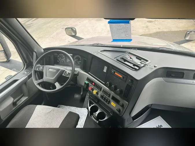 2021 Freightliner Cascadia