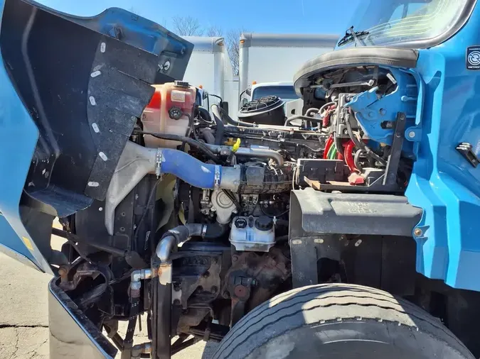 2019 FREIGHTLINER/MERCEDES M2-114SD TRUCK