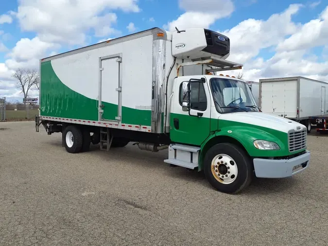 2020 FREIGHTLINER/MERCEDES M2 106