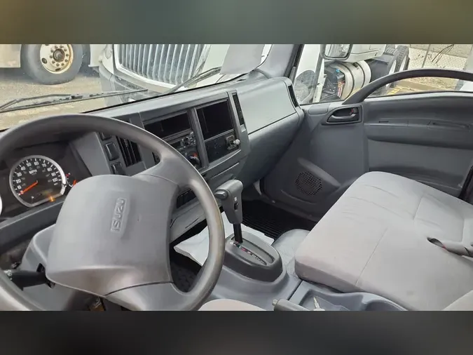 2019 ISUZU NPR HD