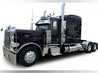 2021 Peterbilt 389
