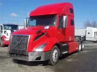 2019 VOLVO VNL64T760