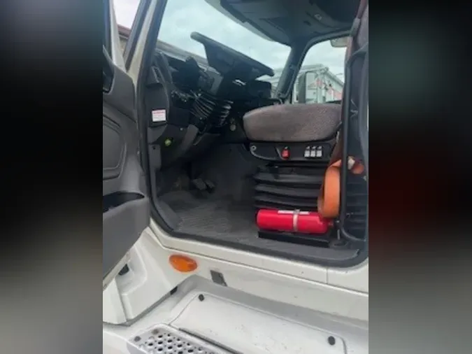 2020 NAVISTAR INTERNATIONAL LT625 SLPR CAB