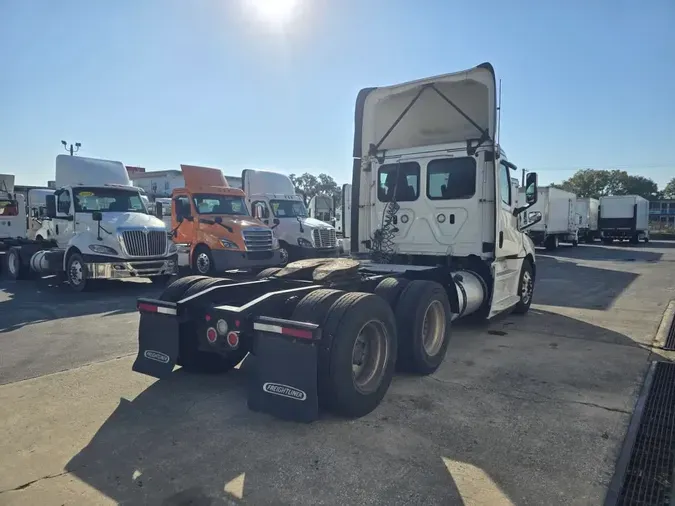 2018 FREIGHTLINER/MERCEDES NEW CASCADIA PX12664b4fbf8b88a79bae8527459e5211ad05e