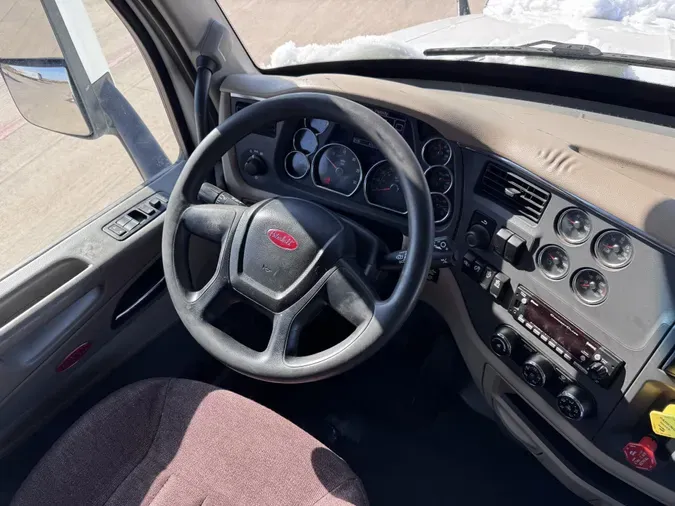 2022 Peterbilt 579