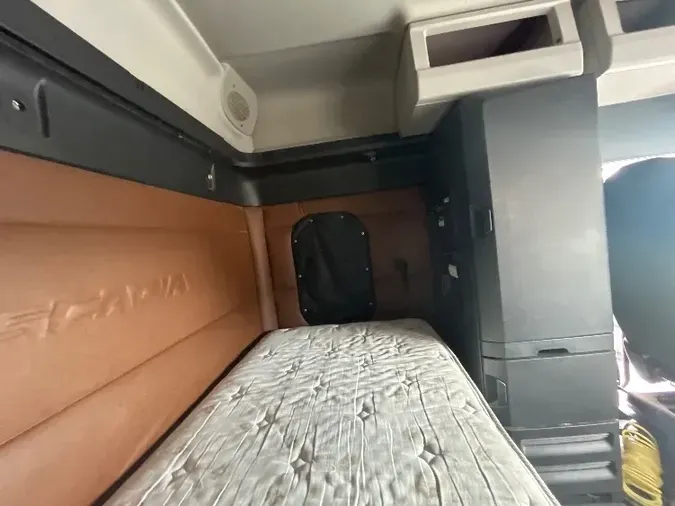 2021 FREIGHTLINER CA126