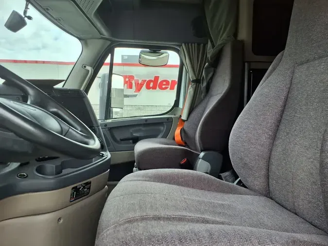 2020 FREIGHTLINER/MERCEDES CASCADIA 125