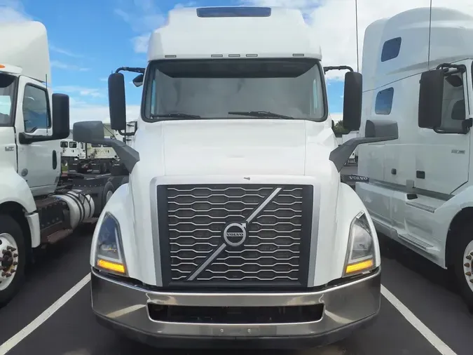 2020 VOLVO VNL64T-760