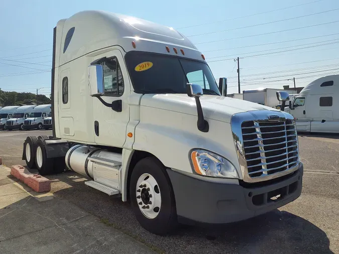 2019 FREIGHTLINER/MERCEDES CASCADIA 125