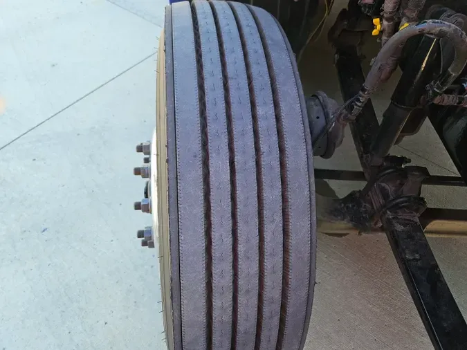 2022 Kenworth T680b50fd70c9fe9477b52819fead9a0a2d7