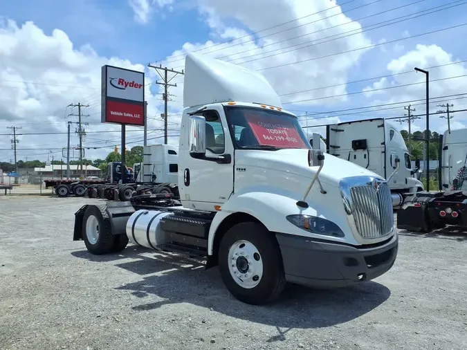 2020 NAVISTAR INTERNATIONAL RH613 DAYCAB S/A