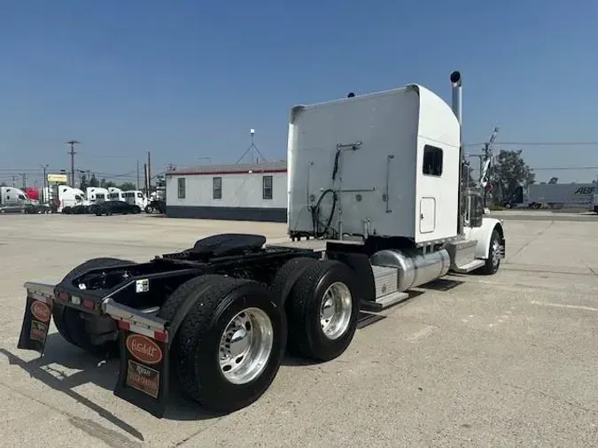 2020 Peterbilt 389