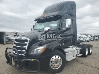 2022 FREIGHTLINER Cascadia 116
