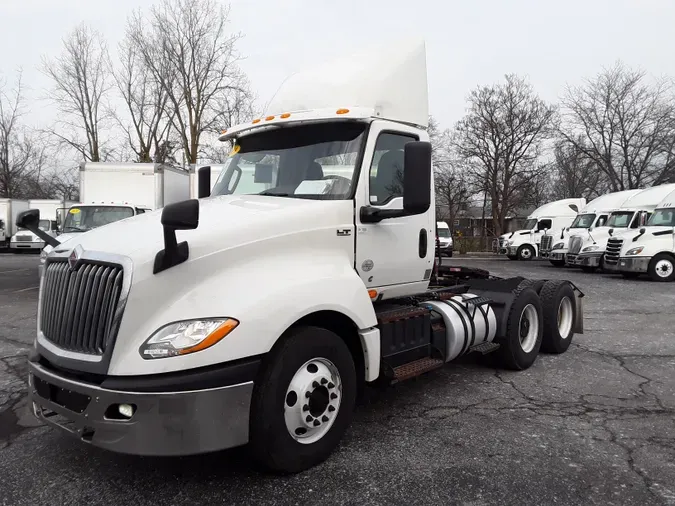 2019 NAVISTAR INTERNATIONAL LT625 DAYCAB T/Ab513ead08131be4e8bf9a23f8b0ae2e1