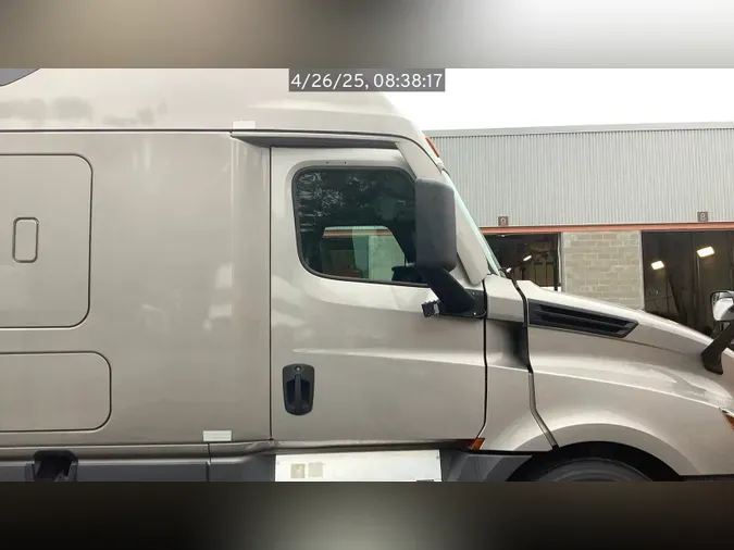 2022 Freightliner Cascadia