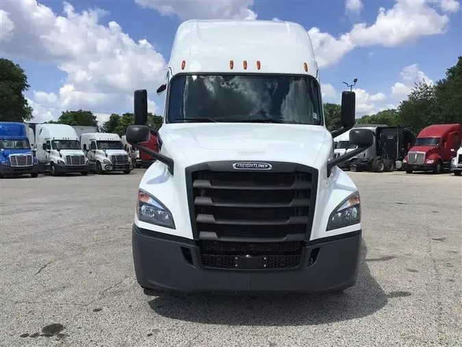 2019 FREIGHTLINER CASCADEVO1