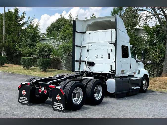2022 INT LT625 6x4