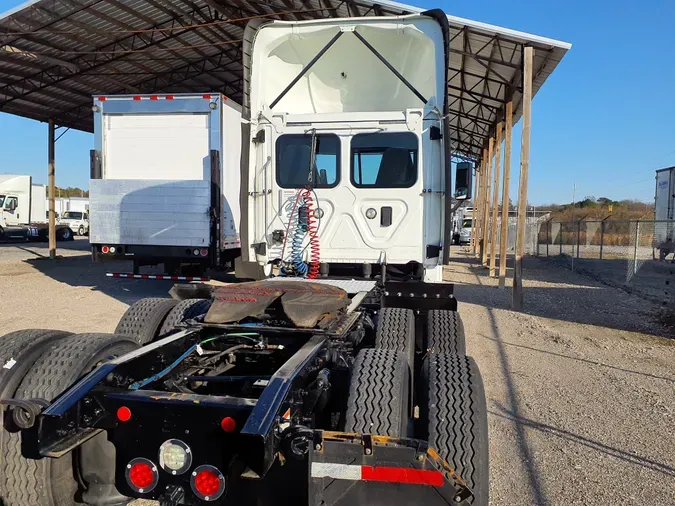 2017 FREIGHTLINER/MERCEDES CASCADIA 125