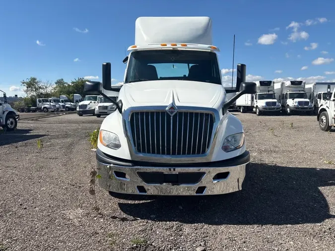 2019 NAVISTAR INTERNATIONAL LT625 DAYCAB T/Ab51abae77c6ac301910f76e99ea36328