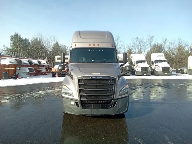 2021 Freightliner Cascadia