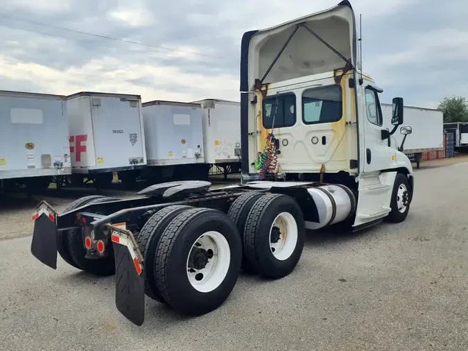 2019 FREIGHTLINER CASCADIA 125
